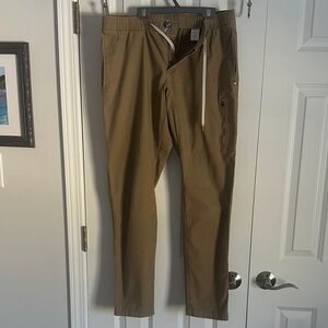 Vuori Men's Ripstop Climber Pant Khaki color Size L Style Number V412